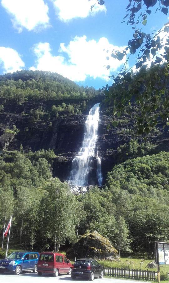 Vassbakken Kro Og Camping Skjolden Exterior photo