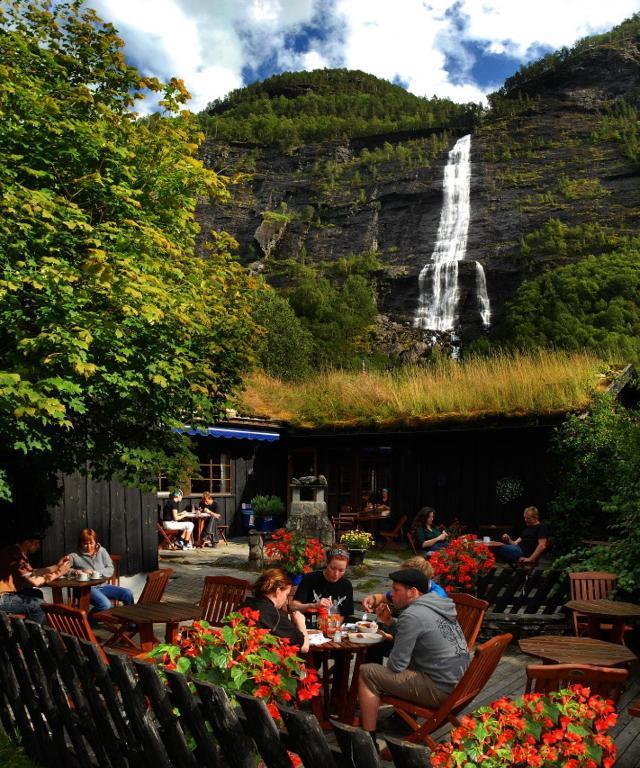 Vassbakken Kro Og Camping Skjolden Exterior photo