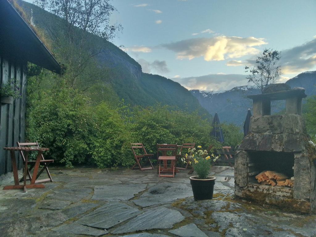 Vassbakken Kro Og Camping Skjolden Exterior photo